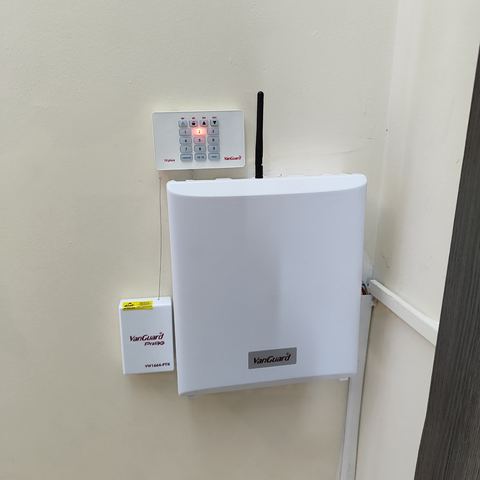 Central de alarme residencial instalada